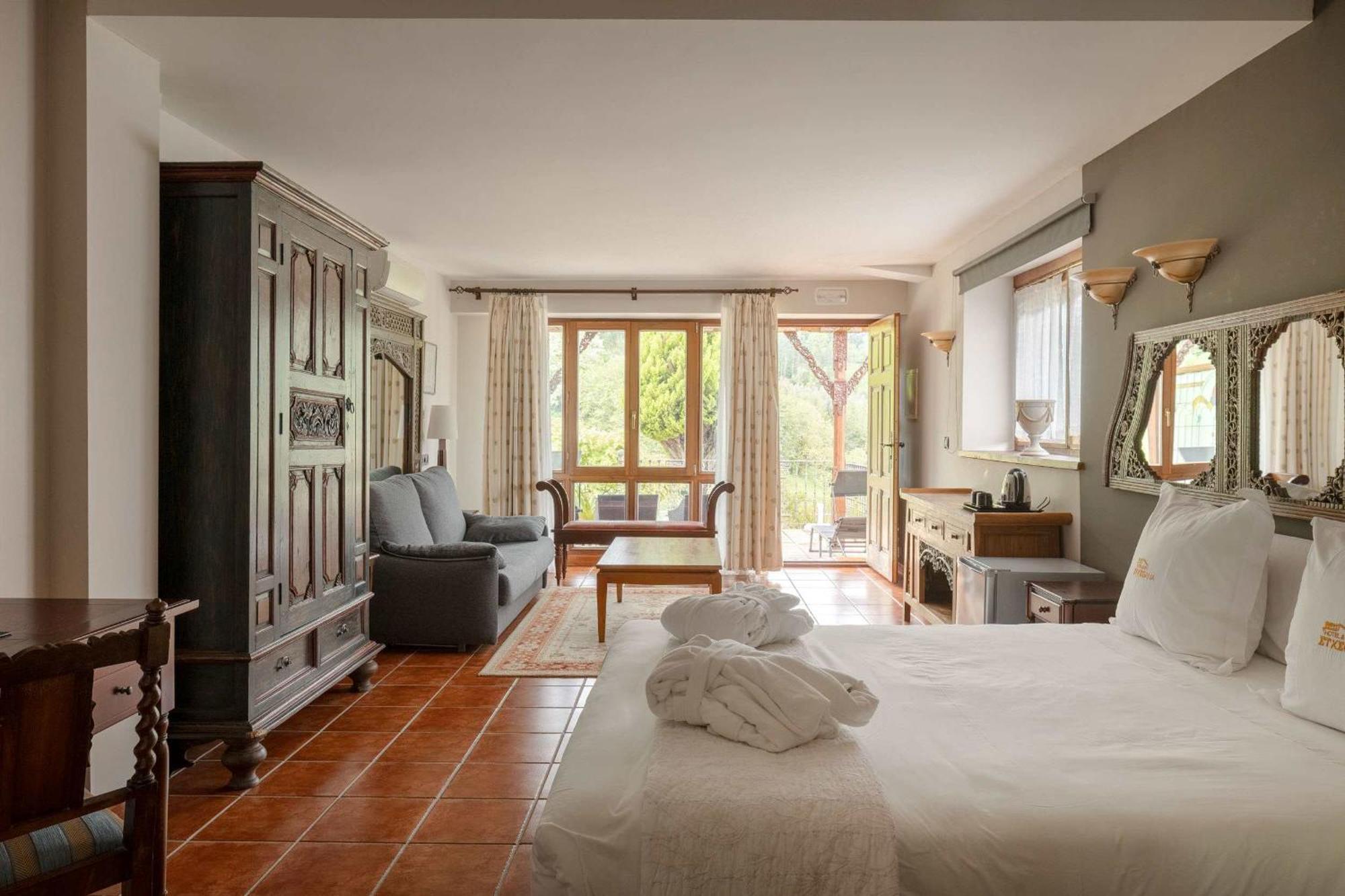 Hotel & Spa Etxegana Zeanuri ภายนอก รูปภาพ