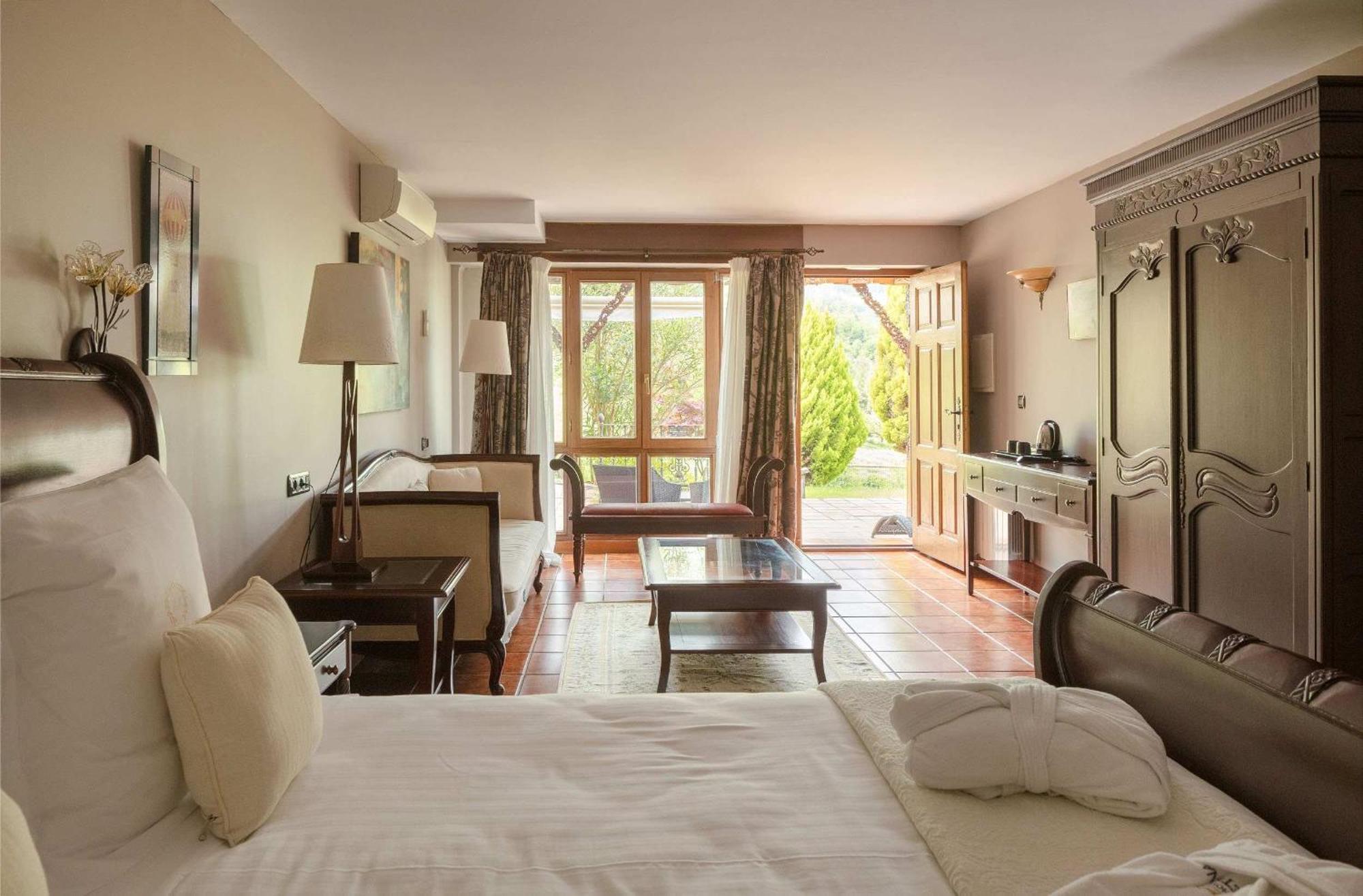 Hotel & Spa Etxegana Zeanuri ภายนอก รูปภาพ