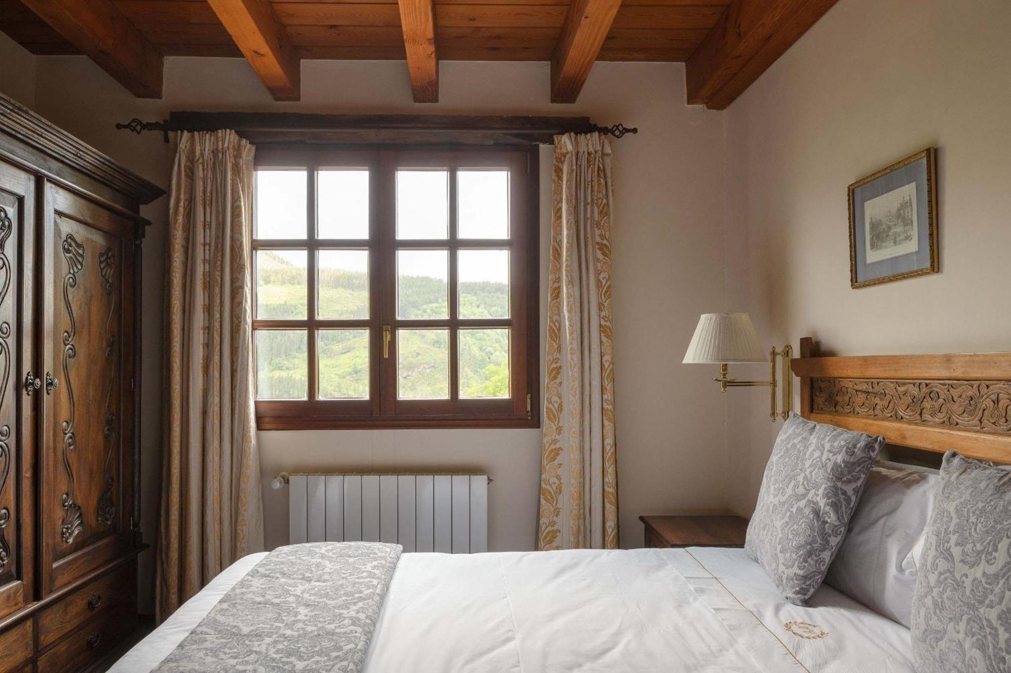 Hotel & Spa Etxegana Zeanuri ภายนอก รูปภาพ