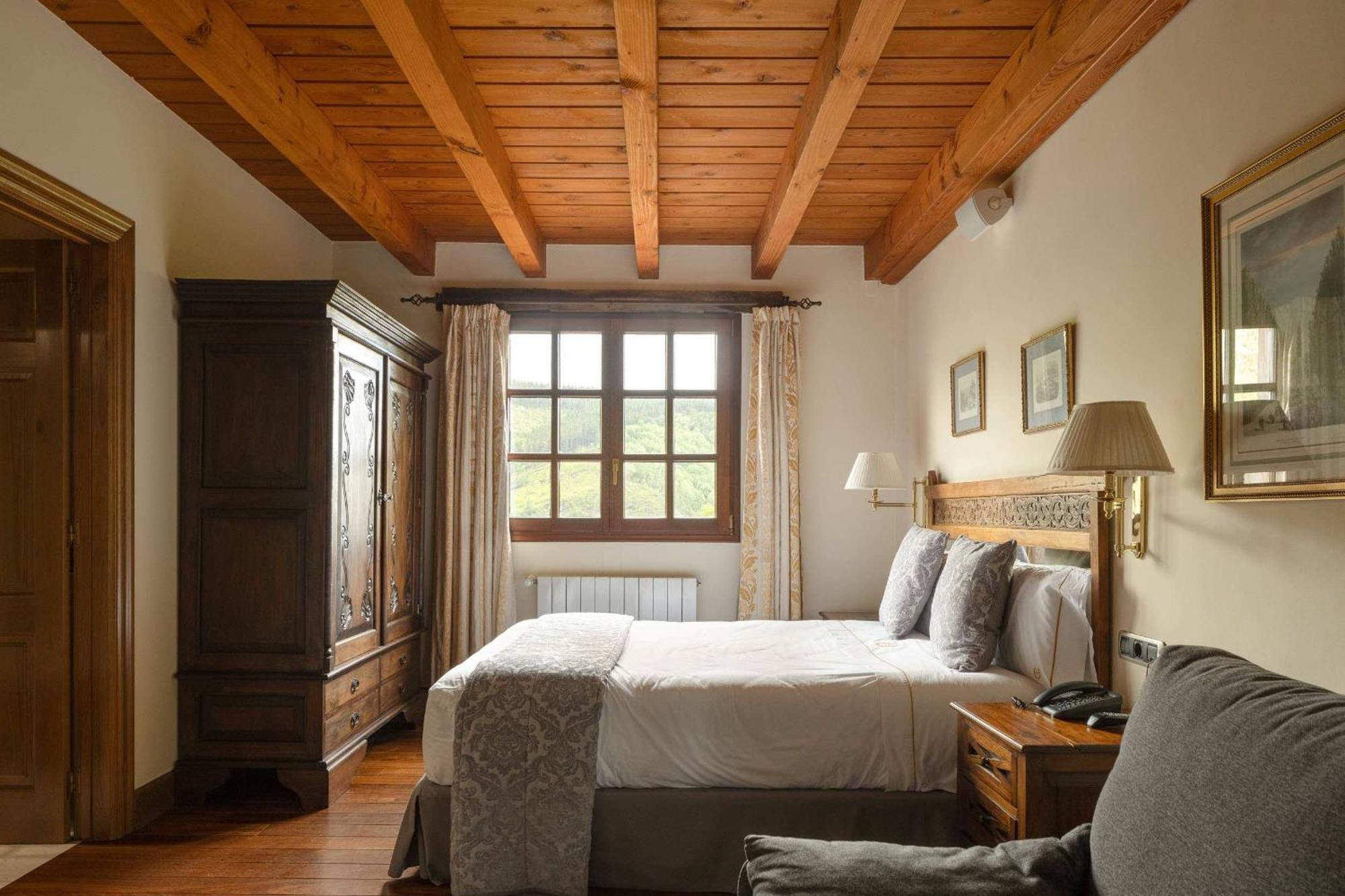 Hotel & Spa Etxegana Zeanuri ภายนอก รูปภาพ