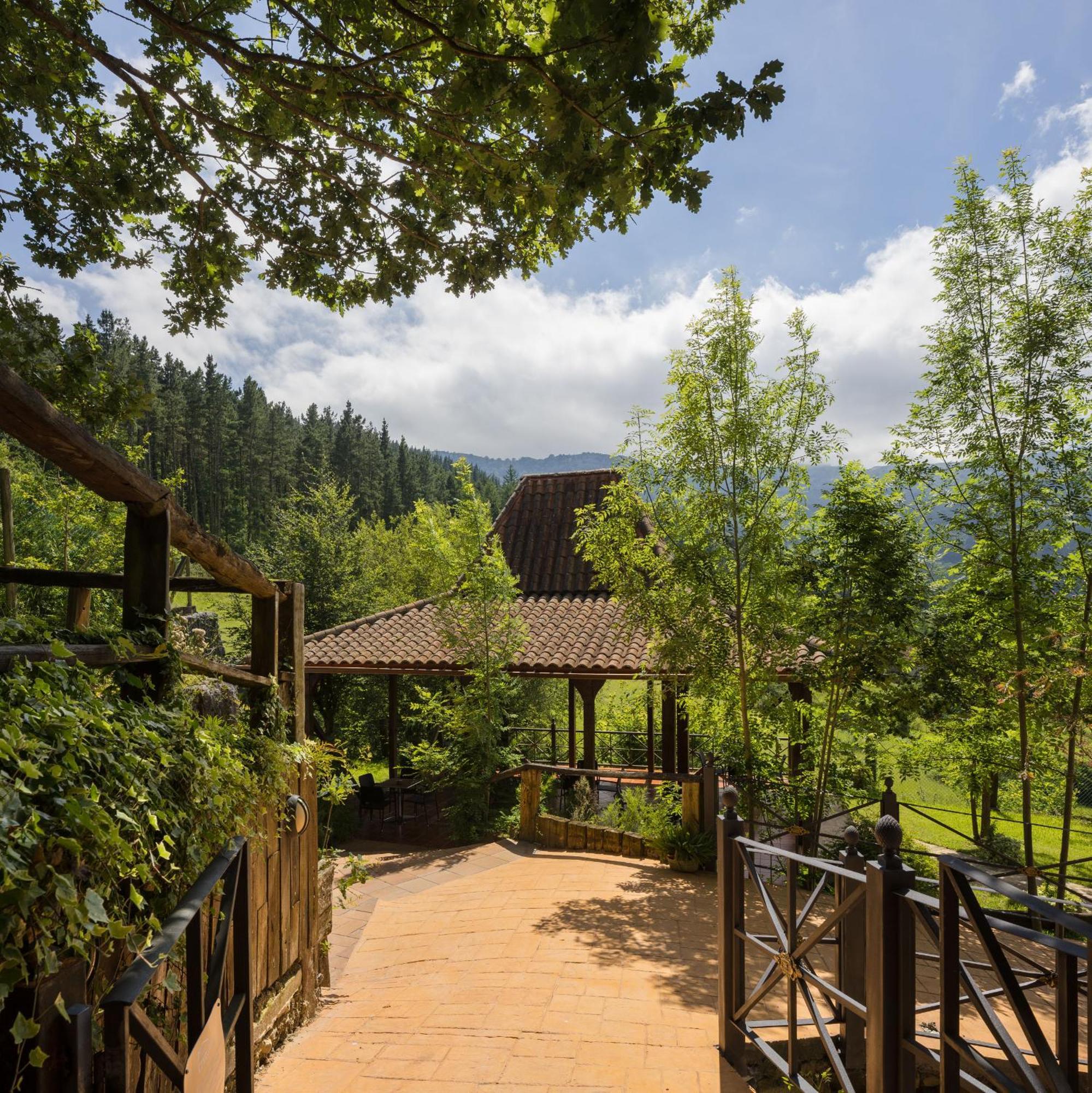 Hotel & Spa Etxegana Zeanuri ภายนอก รูปภาพ